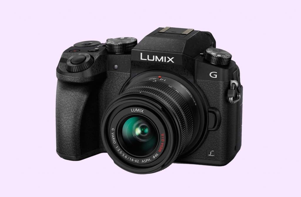 Panasonic Lumix G7: (best mirrorless camera under $700)