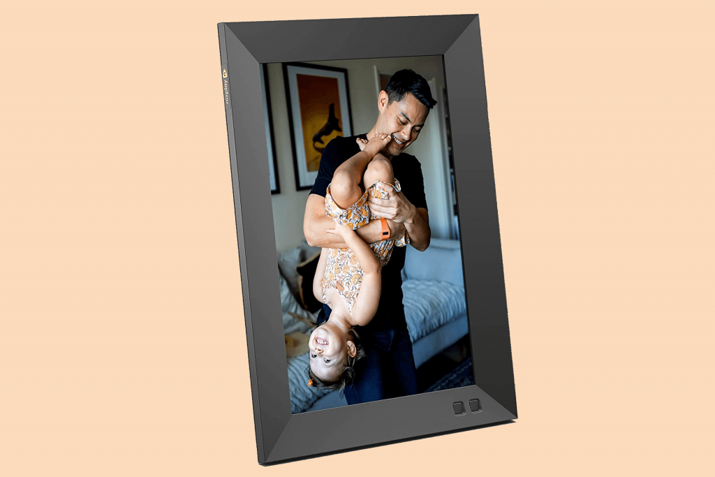Nixplay 10.1 Inch: (best smart digital picture frame)