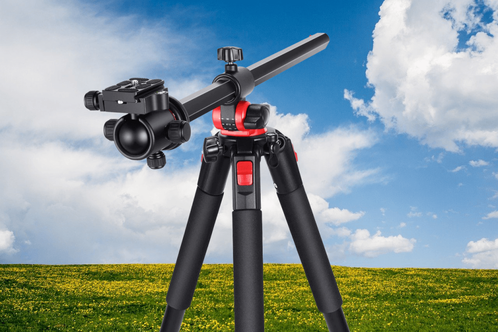 Neewer 72.4 inches: (best tripod for product photography)