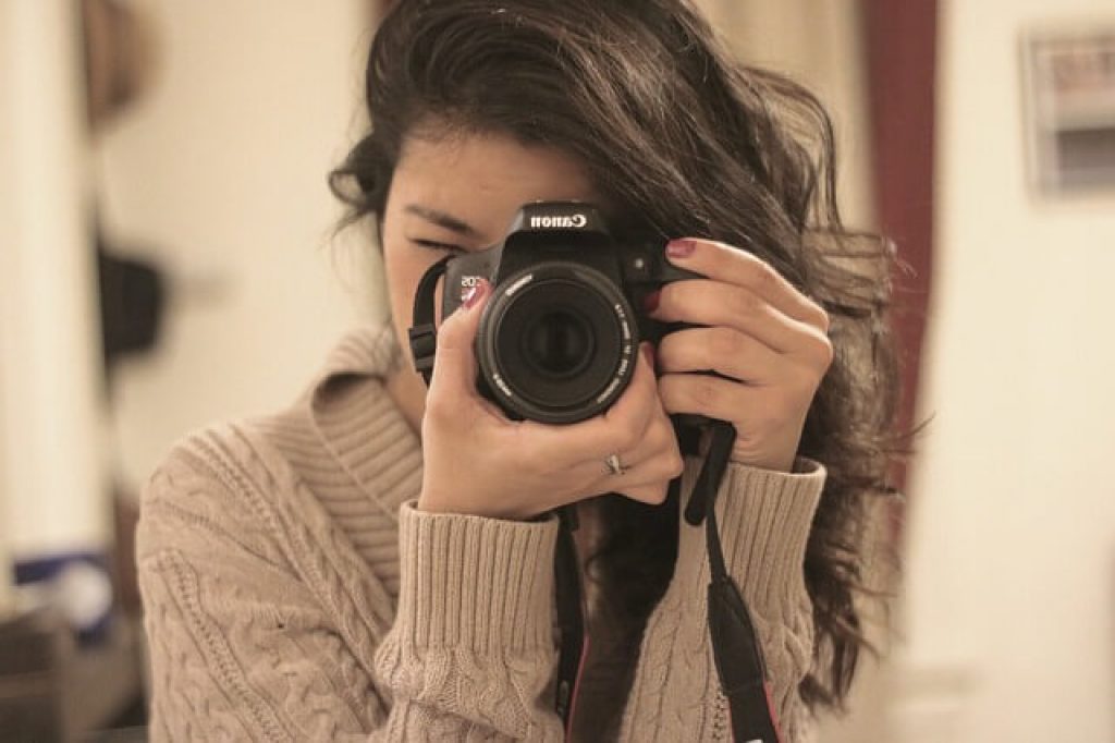 2.Camera lens guide