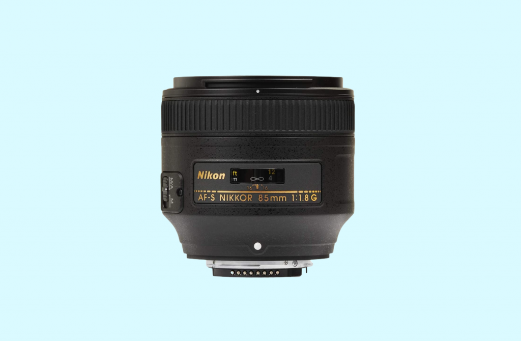Nikon AF-S 85mm: (best lenses for nikon d3200)